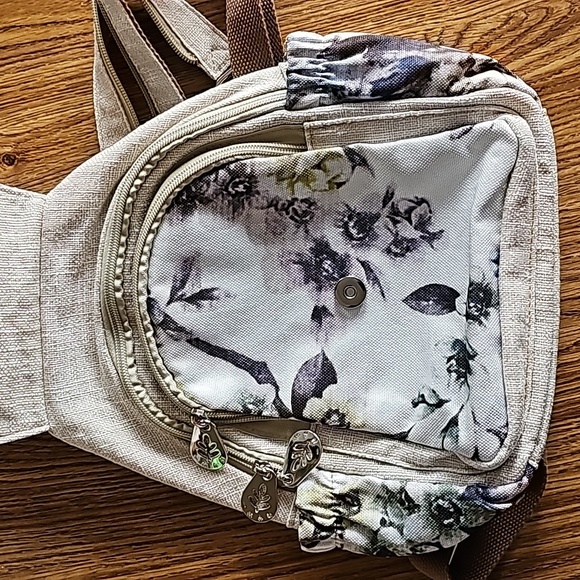 Ethnic Style Hand-Woven Bird Flower Backpack, Original Design, Multi-functional - Picture 7 of 12